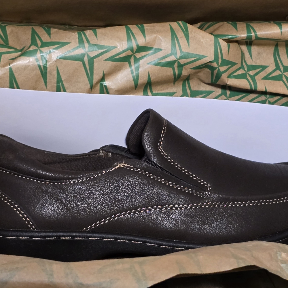 EASTLAND Molly Women's 9 M 40 Brown Leather Comfort Loafers Slip On NIB NEW - Picture 4 of 4